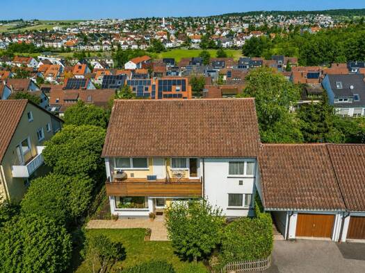 Mehrfamilienhaus zum Kauf 775.000 € 9 Zimmer 210 m² 550 m² Grundstück Weilimdorf Weilimdorf 70499