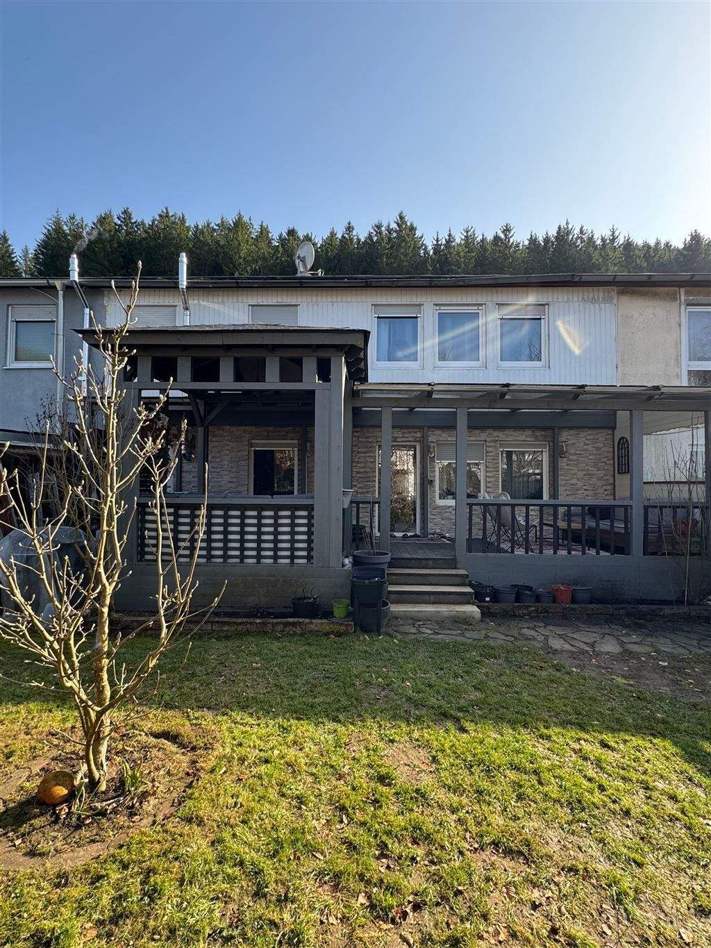 Immobilie in Olpe - Reihenmittelhaus in Olpe-Stachelau! Mit kleinem Garten und Bachlauf! - Bild 1