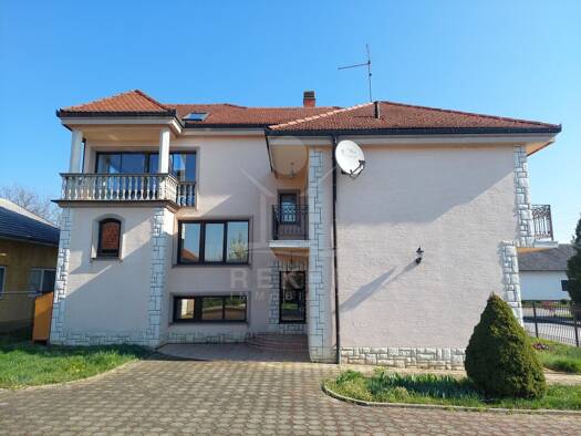 Villa zum Kauf 220.000 € 12 Zimmer 230 m² 903 m² Grundstück Ozalj