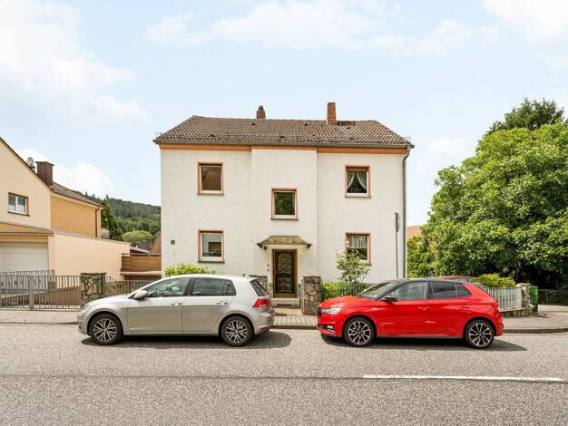 Mehrfamilienhaus zum Kauf provisionsfrei 449.000 € 8 Zimmer 212,7 m² 399 m² Grundstück Königsteiner Straße 9 Ehlhalten Eppstein 65817