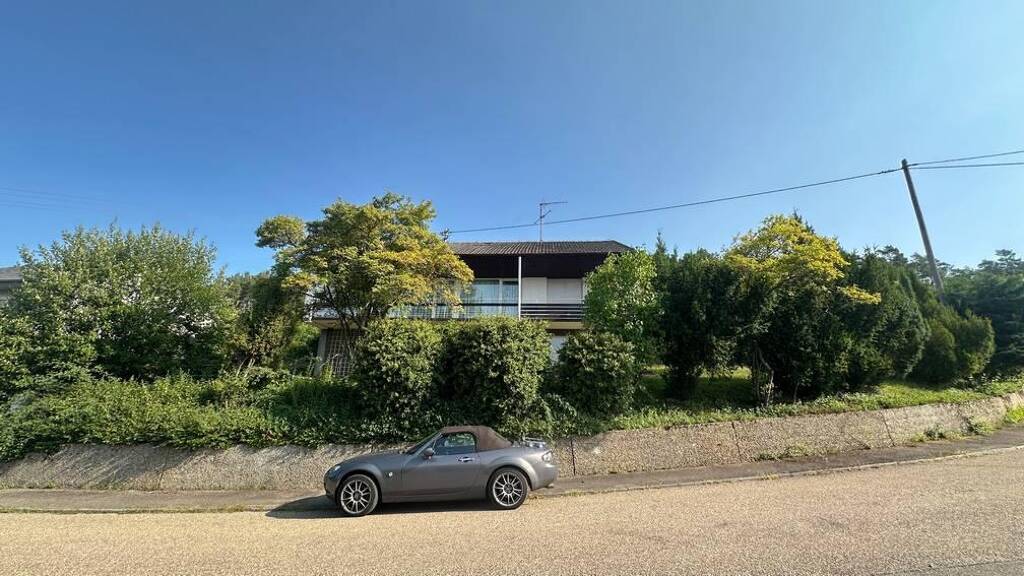 Haus zum Kauf 750.000 € 9 Zimmer 210 m² 985 m² Grundstück Ostelsheim 75395