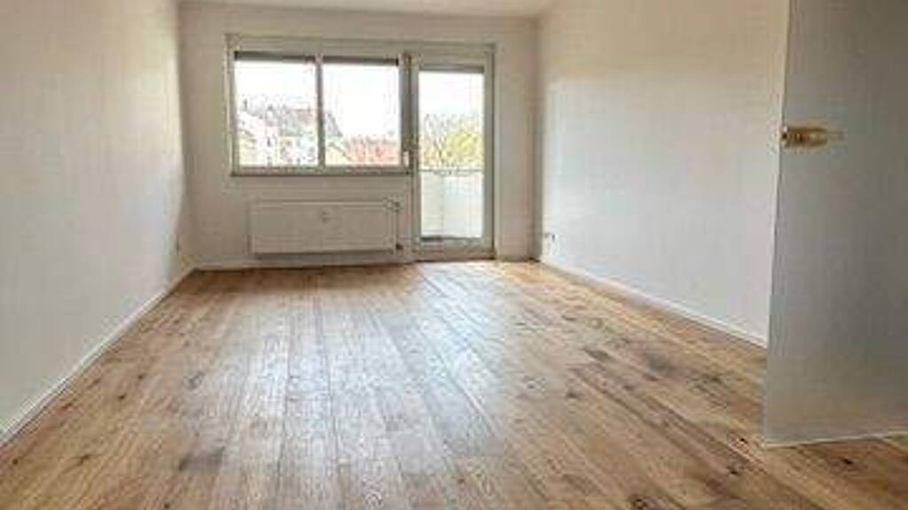 Wohnung zur Miete 1.250 € 4 Zimmer 90 m² Geschoss 2/3 frei ab sofort St Johannis Nürnberg 90419