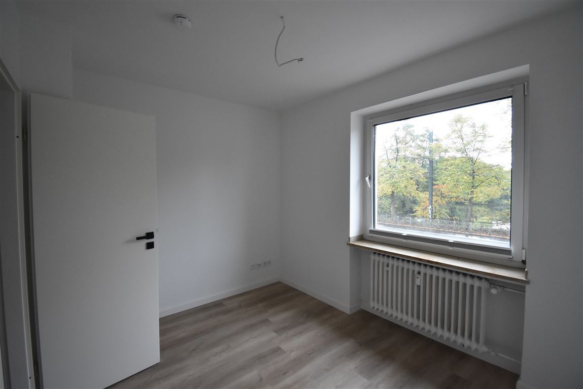 Studio zur Miete 550 € 1 Zimmer 13,1 m²<br/>Wohnfläche 1.<br/>Geschoss ab sofort<br/>Verfügbarkeit Schwanenmarkt 1A Carlstadt Düsseldorf 40213