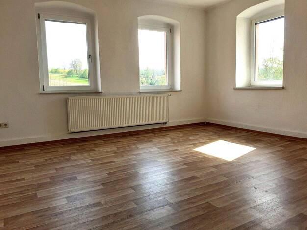 Wohnung zur Miete 995 € 8 Zimmer 215 m² 1. Geschoss Streitwald Frohburg OT Kohren-Salis 04654