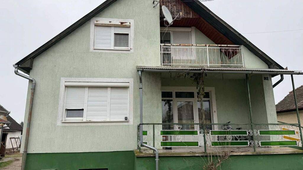 Haus zum Kauf provisionsfrei 111.400 € 5 Zimmer 145 m² 1.540 m² Grundstück Balatonújlak