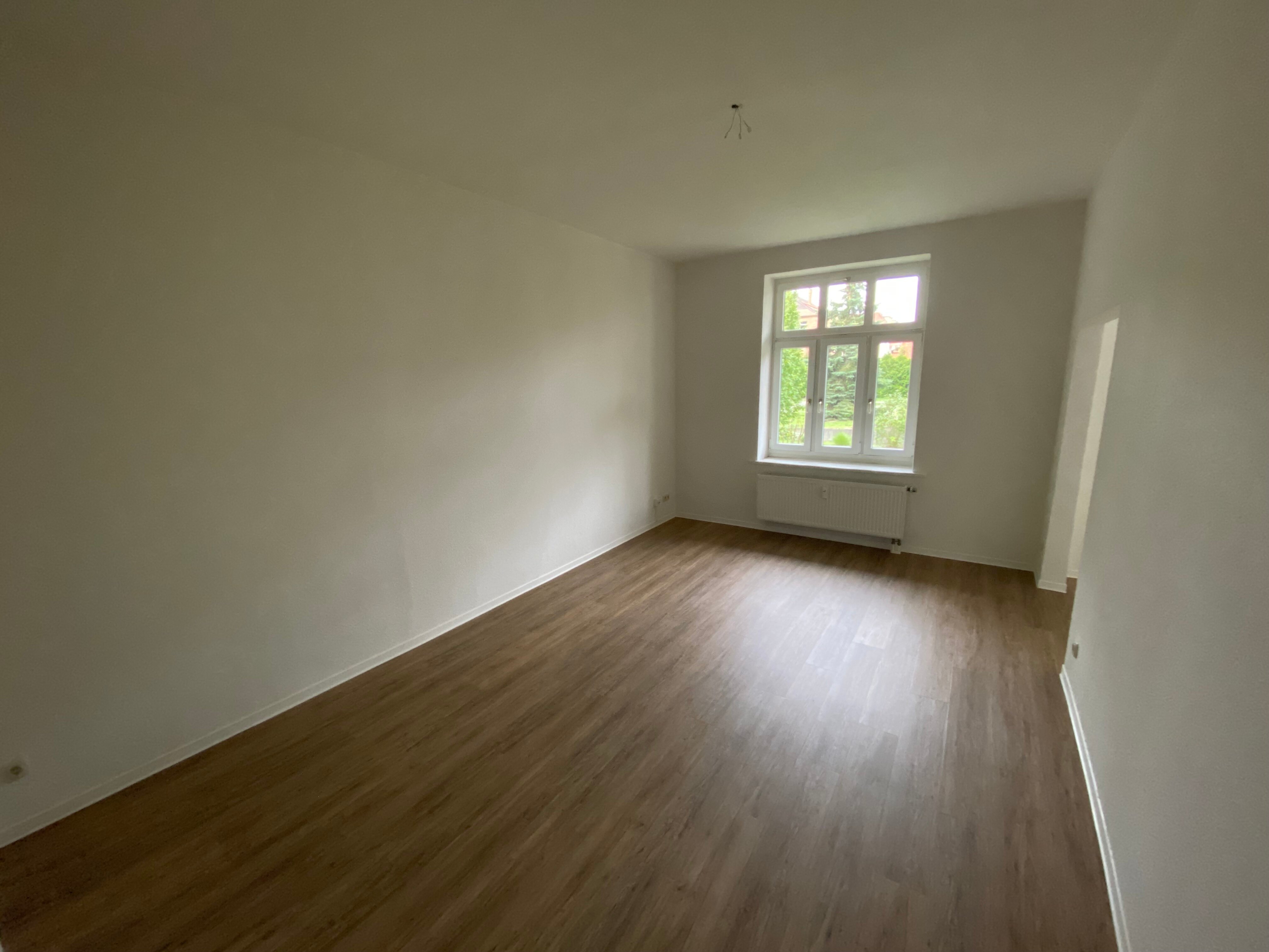 Wohnung zur Miete 280 € 1 Zimmer 43 m²<br/>Wohnfläche EG<br/>Geschoss Weißwasser/O.L. 02943