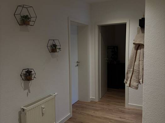 Wohnung zur Miete 490 € 2 Zimmer 65 m² Geschoss 1/3 frei ab 01.10.2026 Pölbitz Zwickau 08058