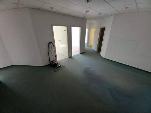 Bürogebäude zur Miete provisionsfrei 7 € 136,3 m² Bürofläche Leipziger Straße 176 Pölbitz Zwickau 08058