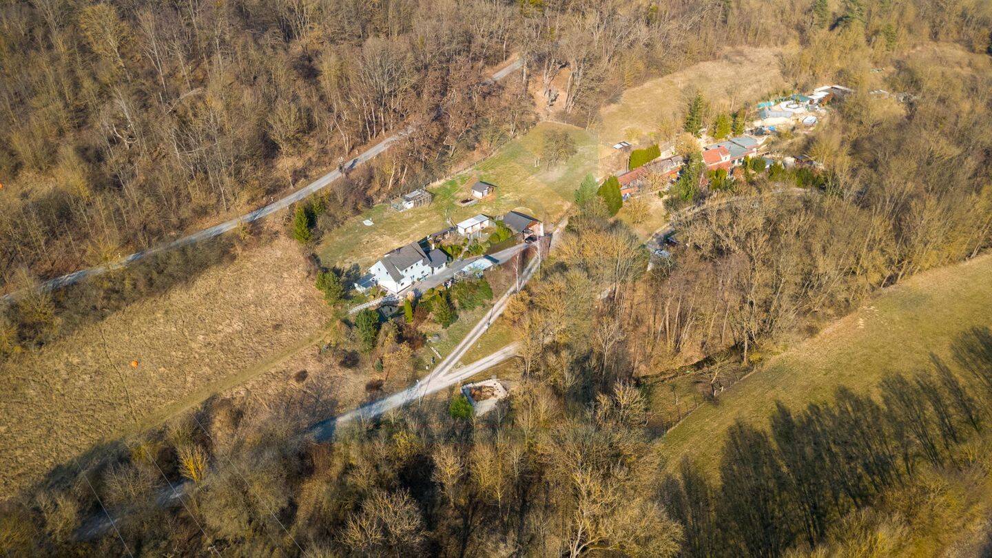 Immobilie in Bucha - Saniertes Einfamilienhaus in Alleinlage auf großem, idyllischem Grundstück in Pösen - Bild 4