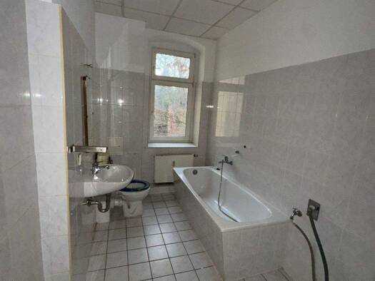 Wohnung zur Miete 270 € 45 m² frei ab sofort Hospitalstraße 12 Zeitz 06712