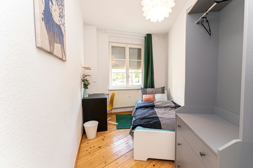 Wohnung zur Miete Wohnen auf Zeit 630 € 1 Zimmer 8 m²<br/>Wohnfläche 01.01.2025<br/>Verfügbarkeit Zinsgutstraße Adlershof Berlin 12489