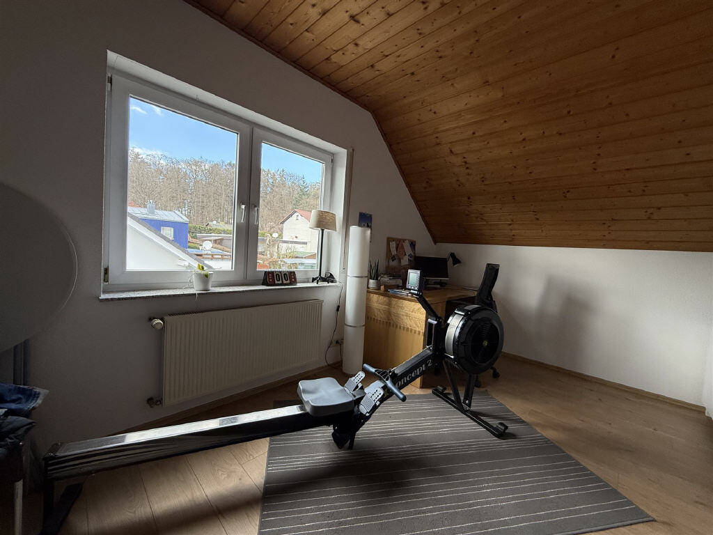 Immobilie in Welschneudorf - Charmante Dachgeschosswohnung mit Balkon - Bild 1