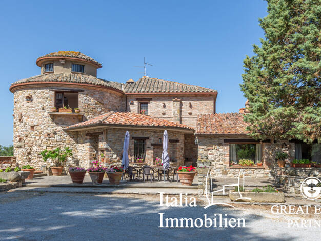 Bauernhaus zum Kauf 800.000 € 19 Zimmer 584 m² 8.000 m² Grundstück Monteleone d'Orvieto 05017