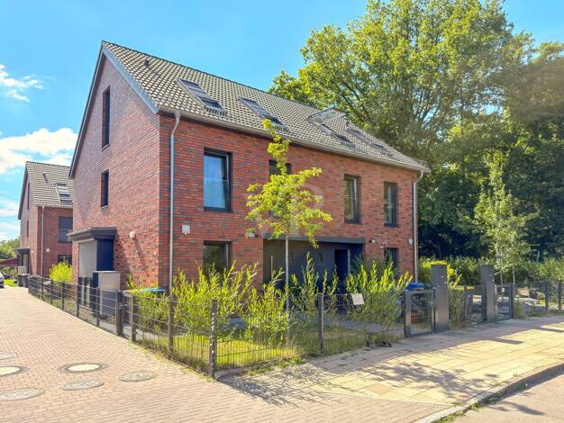 Doppelhaushälfte zur Miete 3.500 € 4 Zimmer 135 m² 222 m² Grundstück Niederschönhausen Pankow 13156