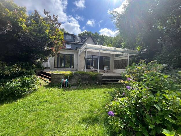 Einfamilienhaus zum Kauf 850.000 € 4 Zimmer 144 m² 942 m² Grundstück frei ab sofort Duvenstedt Hamburg 22397