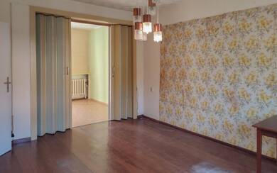 Reihenmittelhaus zum Kauf 87.500 € 4 Zimmer 80 m² 275 m² Grundstück Ferdinand-von-Freiligrath-Straße 34 Senftenberger Vorstadt Hoyerswerda 02977