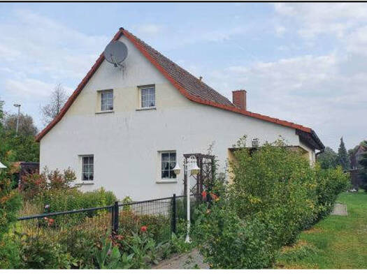 Einfamilienhaus zum Kauf provisionsfrei 82.000 € 8 Zimmer 156 m² 2.122 m² Grundstück Gosdaer Str. 11 Schöllnitz Luckaitztal 03229