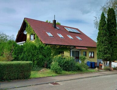 Mehrfamilienhaus zum Kauf 528.000 € 8,5 Zimmer 204 m² 561 m² Grundstück Göllsdorf Rottweil 78628