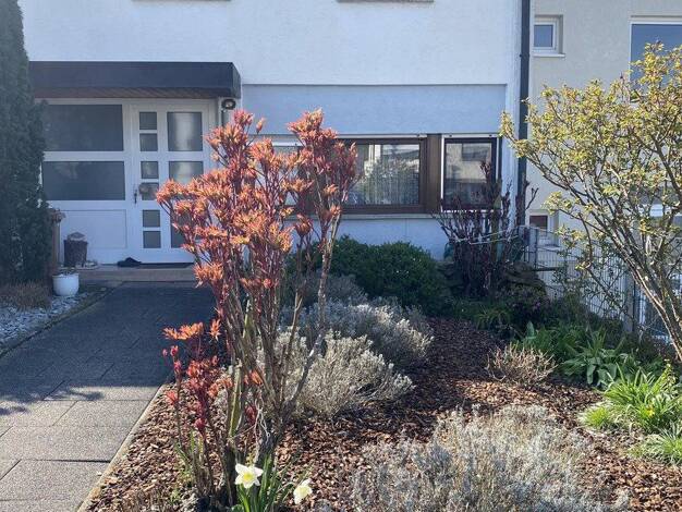 Reihenmittelhaus zum Kauf provisionsfrei 410.000 € 4 Zimmer 82 m² 241 m² Grundstück Hochberg Remseck am Neckar 71686