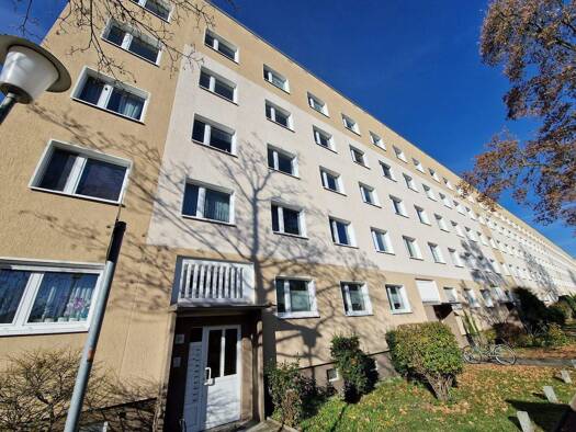 Wohnung zur Miete 349 € 3 Zimmer 56,8 m² 3. Geschoss frei ab 01.12.2025 Bernhard-Kellermann-Str. 27 Leipziger Str. Magdeburg 39120