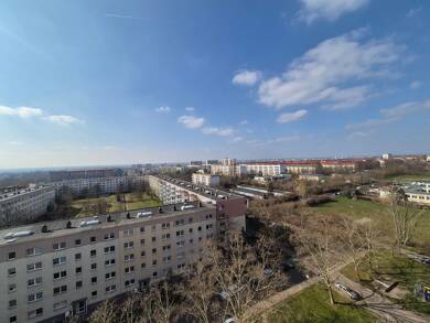 Wohnung zur Miete 505 € 4 Zimmer 67,7 m² 8. Geschoss Grenobler Straße 12 Südstadt Halle 06130