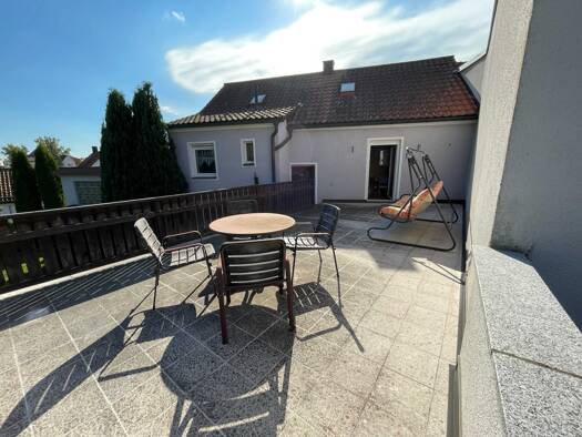 Einfamilienhaus zum Kauf 180.000 € 5 Zimmer 138 m² 163 m² Grundstück Tirschenreuth 95643