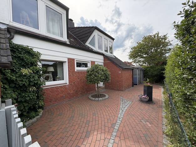 Reihenendhaus zum Kauf 319.000 € 6 Zimmer 135 m² 556 m² Grundstück Groden Cuxhaven 27472