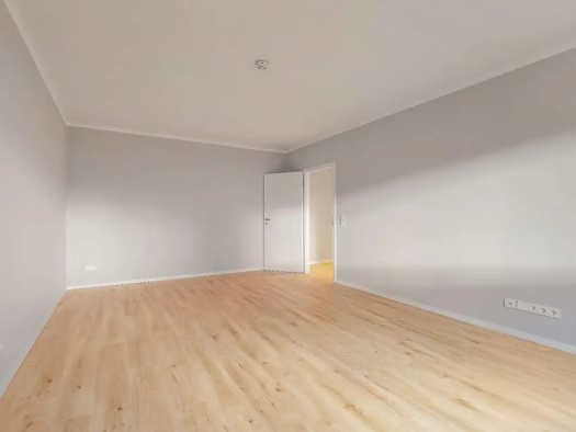 Wohnung zur Miete 520 € 2 Zimmer 62 m² 2. Geschoss Paulinenstraße 92 Friedrichshafen 88046