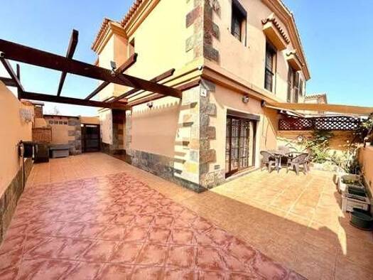 Villa zum Kauf 315.000 € 3 Zimmer 117 m² Calle La Falúa Puerto del Rosario 35600