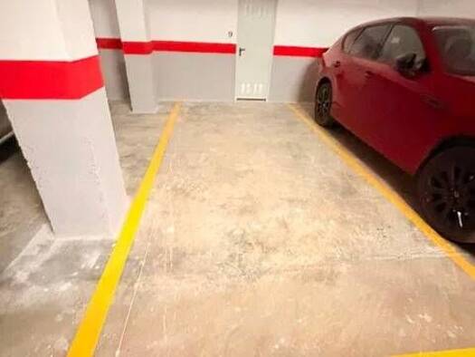 Garage zur Miete 70 € 18 m² Calle Lluís Santàngel Catarroja 46470