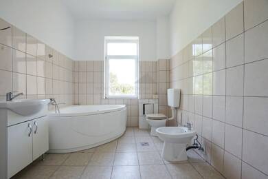 Wohnung zur Miete 299 € 2 Zimmer 54 m² 2. Geschoss Brüderstraße 31 Werdau Werdau 08412