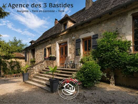 Haus zum Kauf 569.000 € 190 m² 30.200 m² Grundstück La Bastide Villefranche-de-Rouergue 12200