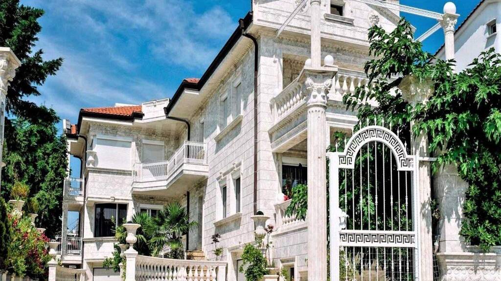 Villa zum Kauf 1.250.000 € 450 m² Gerakini