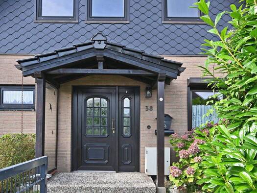 Reihenendhaus zum Kauf 399.000 € 4 Zimmer 108,9 m² 322 m² Grundstück Henstedt-Ulzburg 24558