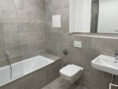 Wohnung zur Miete 880 € 4 Zimmer 99,3 m² 2. Geschoss frei ab sofort Mühlenstr. 96 Zentrum Chemnitz 09111