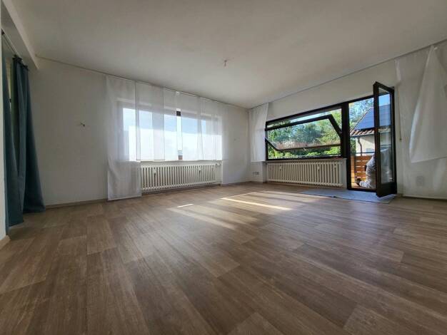 Wohnung zur Miete 950 € 3 Zimmer 98 m² 1. Geschoss frei ab 01.12.2026 Versbach Würzburg 97078