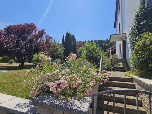 Mehrfamilienhaus zum Kauf 300.000 € 7 Zimmer 128 m² 619 m² Grundstück Trochtelfingen 72818