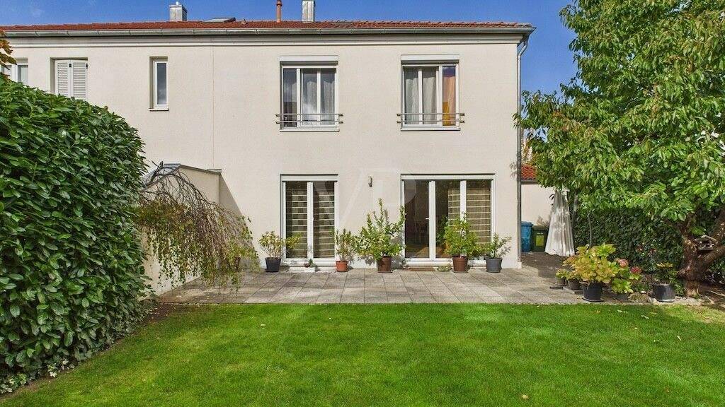 Doppelhaushälfte zum Kauf 749.000 € 5 Zimmer 143,5 m² 293 m² Grundstück Gerolfing Ingolstadt / Gerolfing 85049