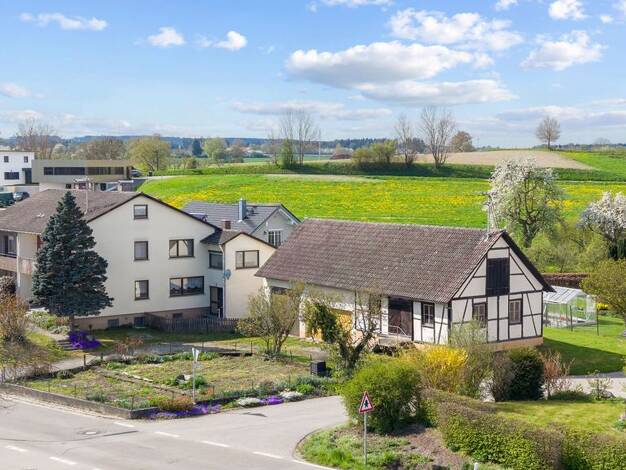 Doppelhaushälfte zum Kauf 550.000 € 8,5 Zimmer 193,7 m² 1.275 m² Grundstück Wolketsweiler Horgenzell 88263