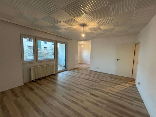 Wohnung zur Miete 590 € 2,5 Zimmer 67 m² Geschoss 1/9 frei ab sofort St. Ingbert Sankt Ingbert 66386