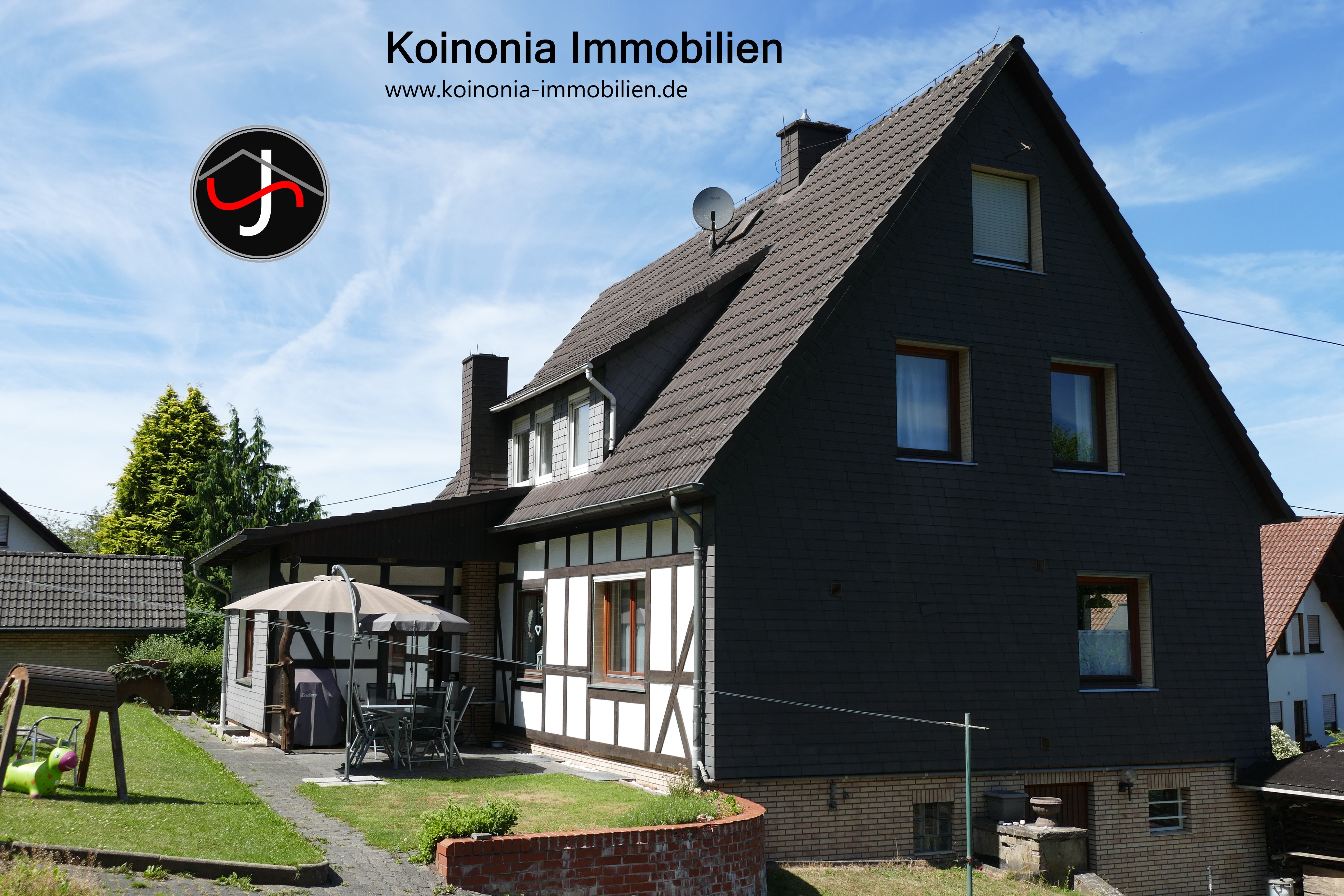 Mehrfamilienhaus zum Kauf 310.000 € 10 Zimmer 156 m²<br/>Wohnfläche 724 m²<br/>Grundstück ab sofort<br/>Verfügbarkeit Oberschelden Siegen 57080