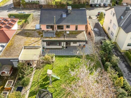Einfamilienhaus zum Kauf 625.000 € 9 Zimmer 220 m² 1.423 m² Grundstück Scharnhorst Scharnhorst 44328