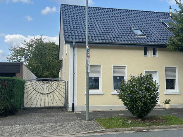 Doppelhaushälfte zum Kauf 195.000 € 5 Zimmer 110 m² 462 m² Grundstück Sünninghausen Oelde 59302
