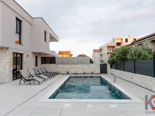 Haus zum Kauf 850.000 € 4 Zimmer 232 m² Pag 0