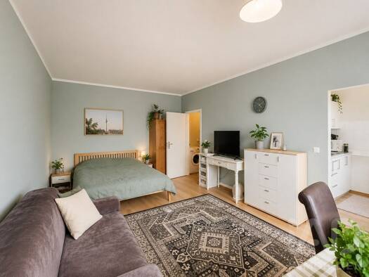 Wohnung zum Kauf 160.000 € 2 Zimmer 46 m² 4. Geschoss Neu-Hohenschönhausen Berlin 13057