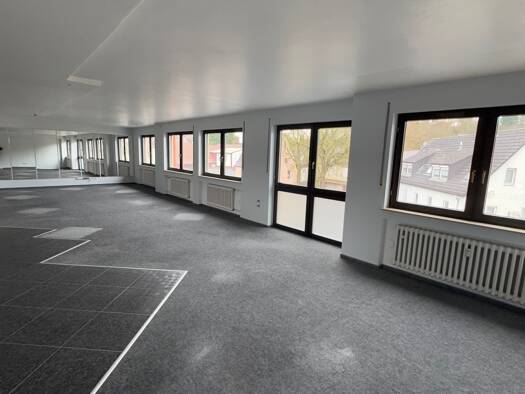 Bürogebäude zur Miete 1.290 € 4 Zimmer 140 m² Bürofläche Versbacher Straße 178 Versbach Würzburg 97078