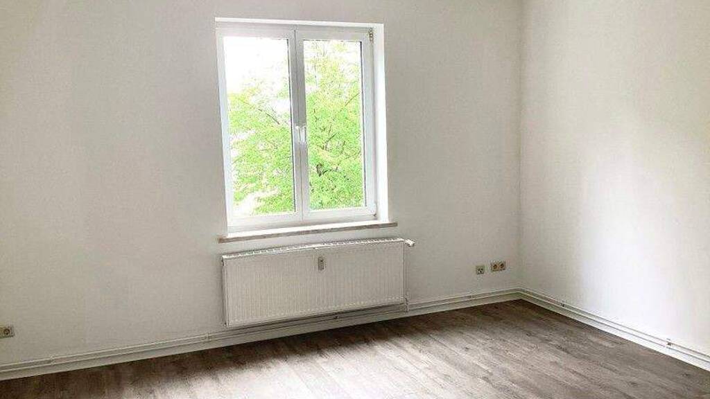Wohnung zur Miete 429 € 3 Zimmer 66 m² 1. Geschoss frei ab 08.03.2026 Dodendorfer Str. 42 Leipziger Str. Magdeburg 39112