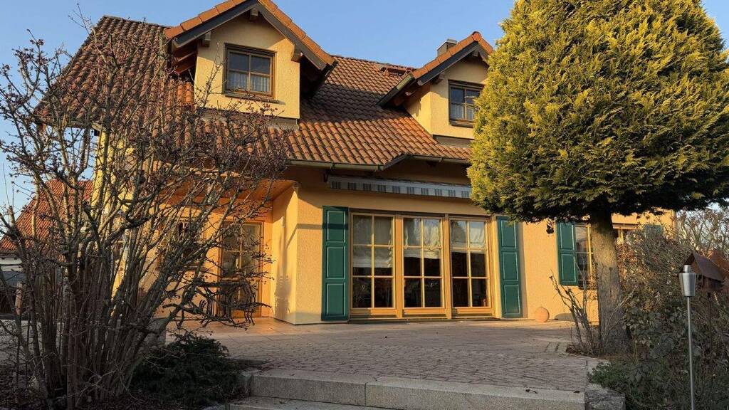 Einfamilienhaus zum Kauf 790.000 € 6,5 Zimmer 183 m² 849 m² Grundstück Pettstadt 96175