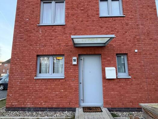 Reihenendhaus zur Miete 1.450 € 3 Zimmer 93,6 m² frei ab 01.03.2026 Goethestraße 18 Schleswig 24837