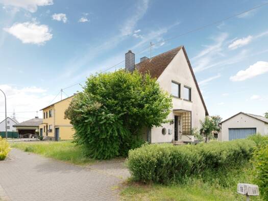 Einfamilienhaus zum Kauf 134.500 € 5 Zimmer 110 m² 755 m² Grundstück Beuren 56825